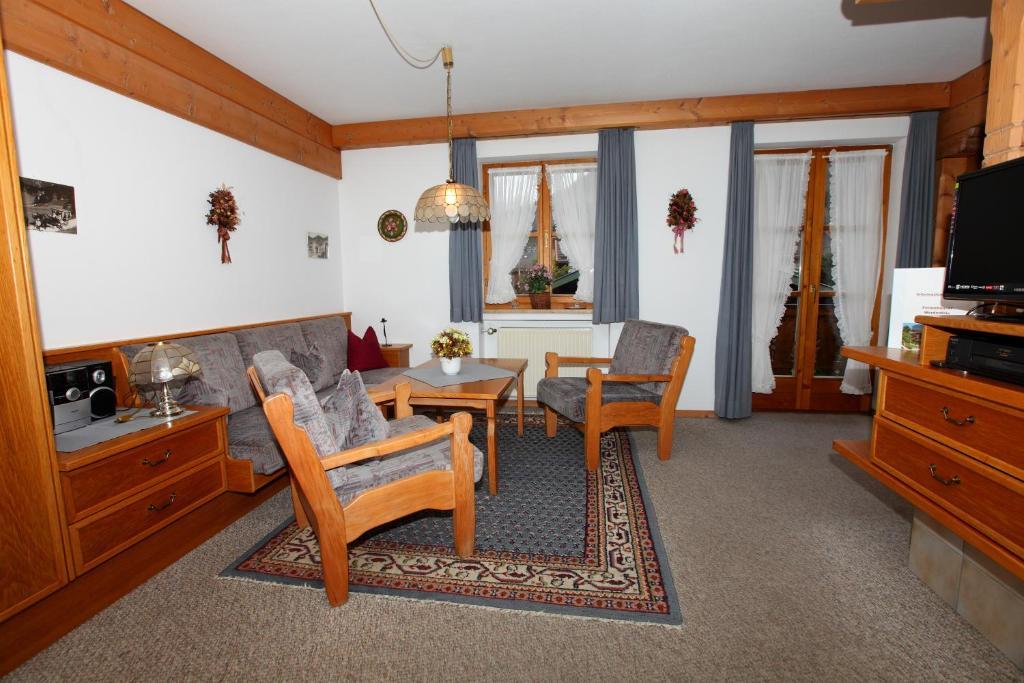 Ferienhaeuser Werdenfels Mittenwald Bilik gambar